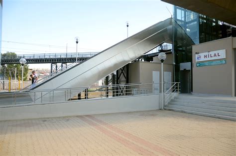 Hilal metro istasyonu